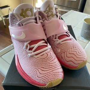 KD 14 Aunt Pearl Basketball Shoes